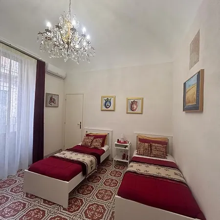 4tino Guest house